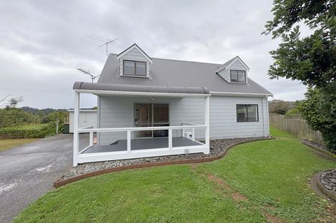 Photo of property in 15b Whitechapel Grove, Stokes Valley, Lower Hutt, 5019