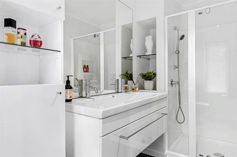 Photo of property in 9 Lady Polson Lane, Cashmere, Christchurch, 8022