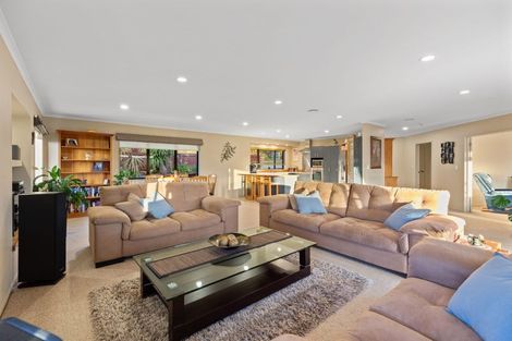 Photo of property in 132 Waikite Road, Welcome Bay, Tauranga, 3175