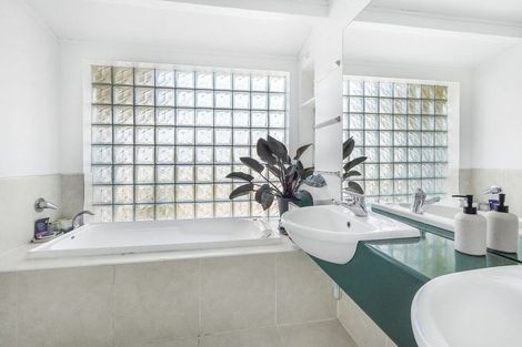 Photo of property in 154 Totara Drive, Pukete, Hamilton, 3200