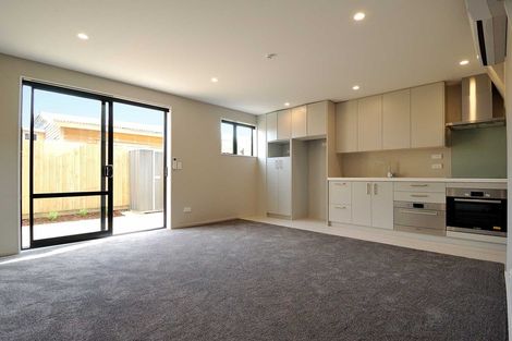 Photo of property in 3/278 Barbadoes Street, Christchurch Central, Christchurch, 8011