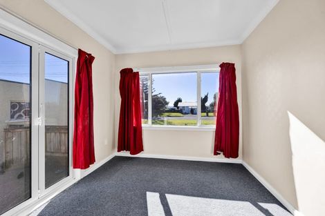 Photo of property in 35 Norfolk Street, Patea, 4520