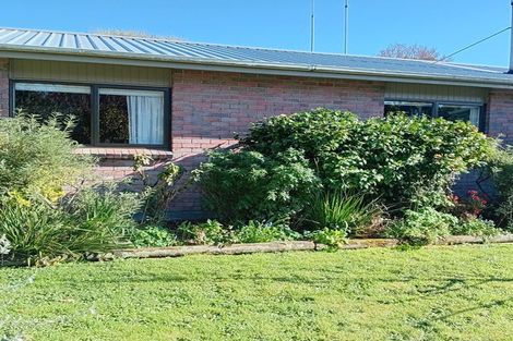 Photo of property in 12 Deller Drive, Carterton, 5713