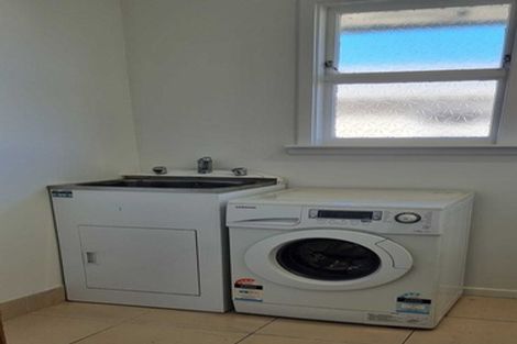 Photo of property in 260 Main North Road, Redwood, Christchurch, 8051