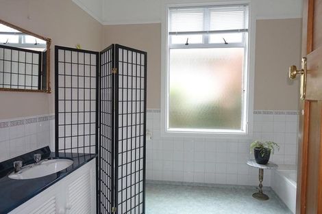 Photo of property in 279 Church Street, West End, Timaru, 7910