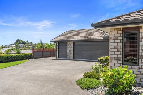 Photo of property in 137 Rowesdale Drive, Ohauiti, Tauranga, 3112