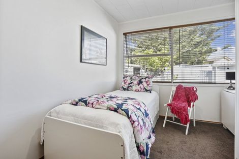 Photo of property in 25 Dalry Place, Mangere Bridge, Auckland, 2022