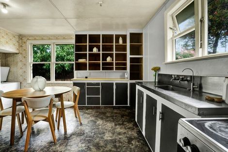 Photo of property in 34 Parsons Street, Vogeltown, New Plymouth, 4310