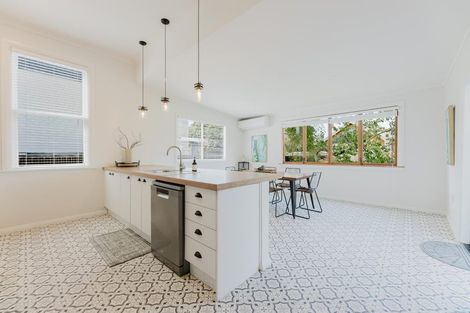 Photo of property in 24 Albert Street, Saint Clair, Dunedin, 9012