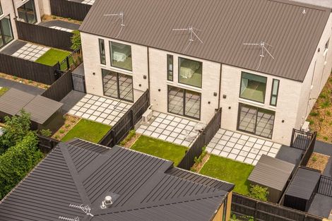 Photo of property in 2/88 Holly Road, St Albans, Christchurch, 8014