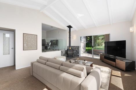 Photo of property in 30 Davis Grove, Wainuiomata, Lower Hutt, 5014