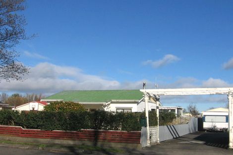 Photo of property in 12 Botanical Road, Takaro, Palmerston North, 4412