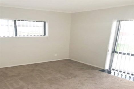 Photo of property in 15 Drumbuoy Drive, Flat Bush, Auckland, 2019