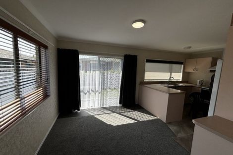 Photo of property in 2/219 Mangorei Road, Merrilands, New Plymouth, 4312