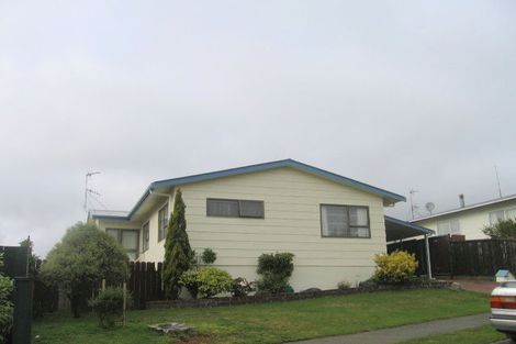 Photo of property in 3 Parkinson Close, Whitby, Porirua, 5024