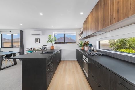 Photo of property in 6 Youngston Lane, Woolston, Christchurch, 8023