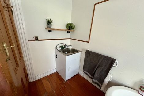 Photo of property in 31 Coote Road, Bluff Hill, Napier, 4110