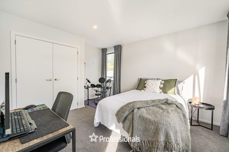 Photo of property in 393 Stokes Valley Road, Stokes Valley, Lower Hutt, 5019