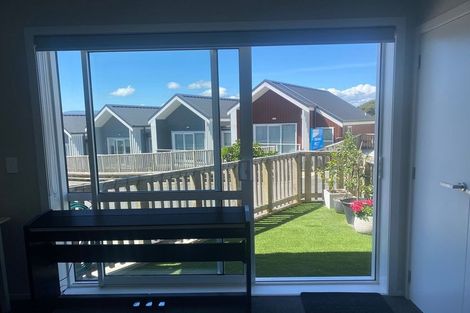 Photo of property in 5 Tai Lane, Whitby, Porirua, 5024