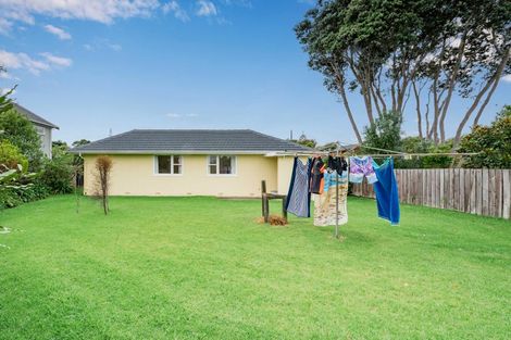 Photo of property in 22 Hohiria Street, Waikanae Beach, Waikanae, 5036