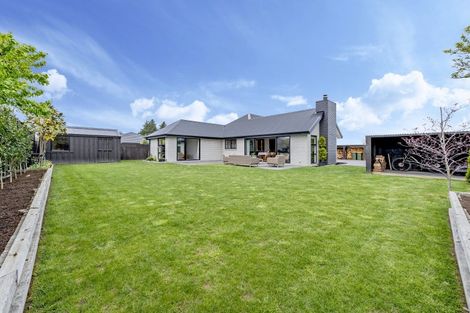 Photo of property in 17 Newbrook Terrace, Darfield, 7510