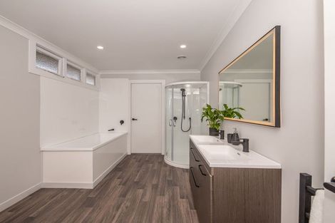 Photo of property in 96 Romilly Street, Westport, 7825