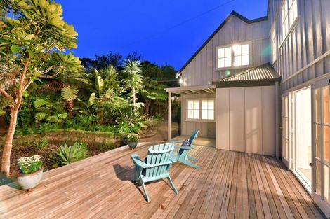 Photo of property in 59 Chatham Avenue, Paremoremo, Auckland, 0632