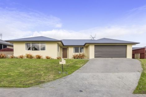 Photo of property in 6 Raddington Way, Huntington, Hamilton, 3210