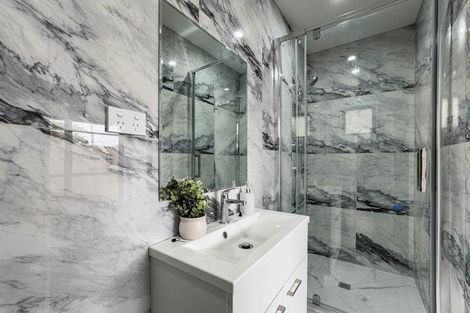 Photo of property in 28 Lincoln Road, Manurewa East, Auckland, 2102