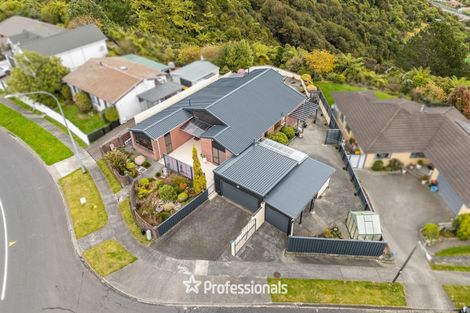 Photo of property in 1 Aldersgate Grove, Stokes Valley, Lower Hutt, 5019