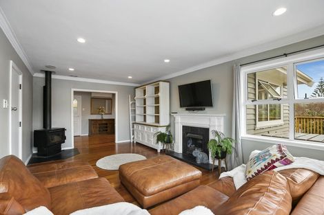 Photo of property in 28 Raroa Terrace, Tawa, Wellington, 5028