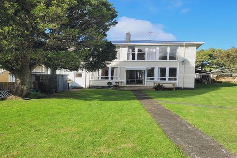 Photo of property in 27 Cook Street, Marfell, New Plymouth, 4310