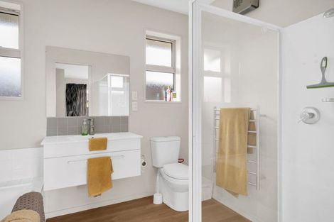 Photo of property in 13 Brockelbank Drive, Kaiapoi, 7630