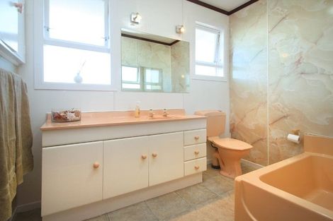 Photo of property in 52 Browning Street, Leamington, Cambridge, 3432