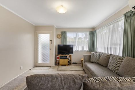 Photo of property in 1/103 Pigeon Mountain Road, Half Moon Bay, Auckland, 2012