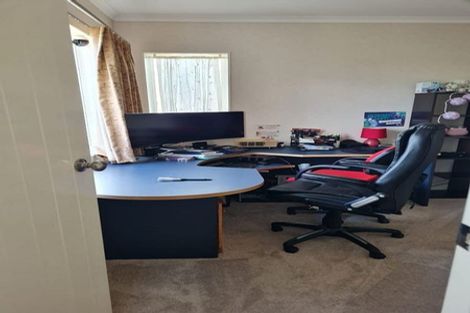 Photo of property in 51 Chateau Rise, Flat Bush, Auckland, 2016
