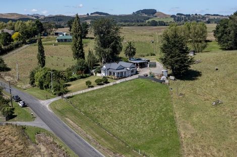 Photo of property in 56 Tapairu Road, Waipawa, 4275
