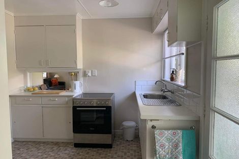 Photo of property in 239 Hepburn Road, Glendene, Auckland, 0602