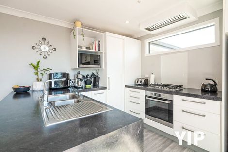 Photo of property in 110 Glanmire Road, Newlands, Wellington, 6037