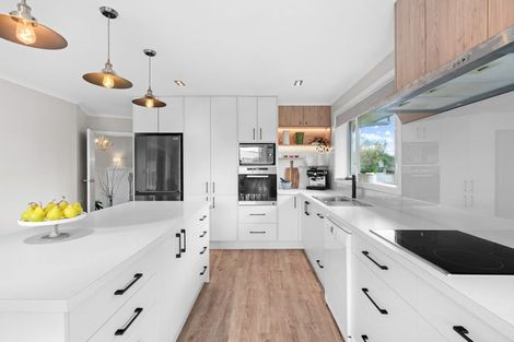 Photo of property in 25 Hillcrest Place, Avonhead, Christchurch, 8042