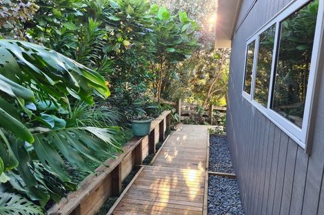 Photo of property in 106 Tukere Drive, Whangamata, 3620