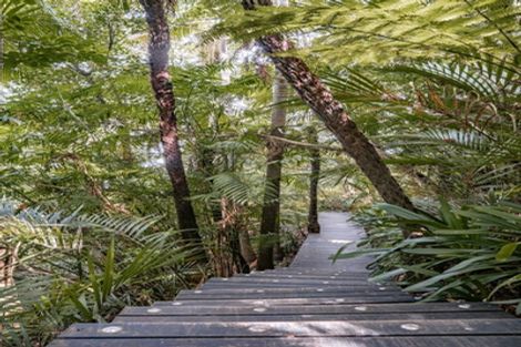 Photo of property in 34 Arapito Road, Titirangi, Auckland, 0604