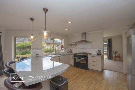 Photo of property in 8 Beechwood Way, Te Marua, Upper Hutt, 5018