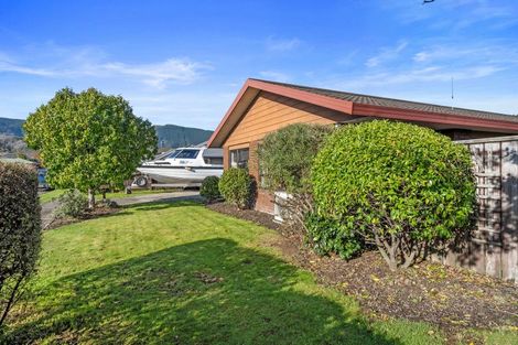 Photo of property in 17 Coleridge Place, Stoke, Nelson, 7011