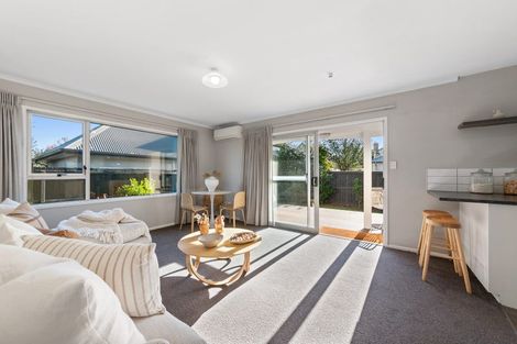 Photo of property in 2/9 Somme Street, St Albans, Christchurch, 8014