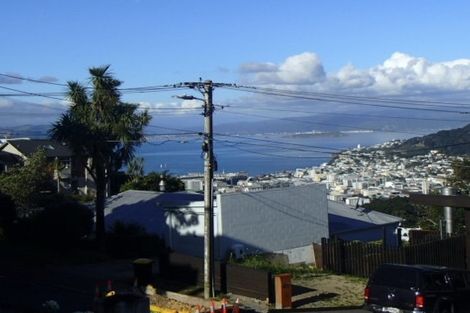 Photo of property in 52 Mitchell Street, Brooklyn, Wellington, 6021