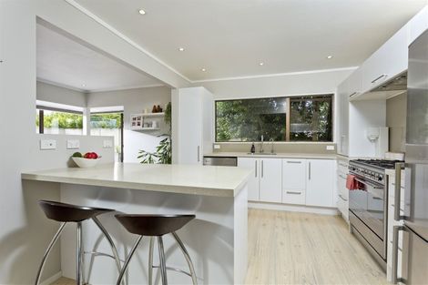 Photo of property in 3/82 Parr Terrace, Castor Bay, Auckland, 0620