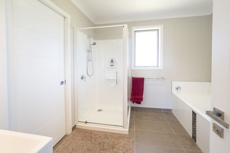 Photo of property in 37 Gladys Scott Place, Tawa, Wellington, 5028