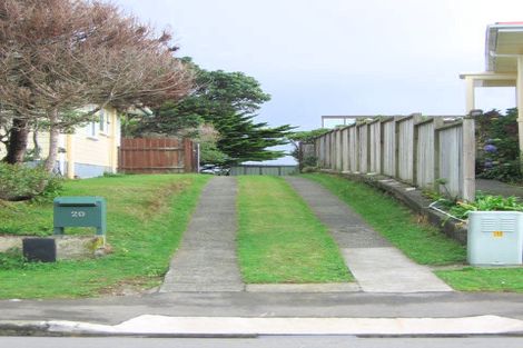 Photo of property in 20 Quigley Street, Newlands, Wellington, 6037