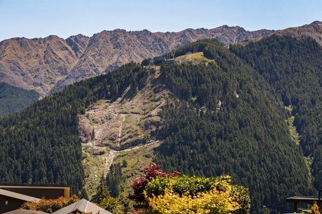 Photo of property in 15 Manchester Place, Queenstown, 9300